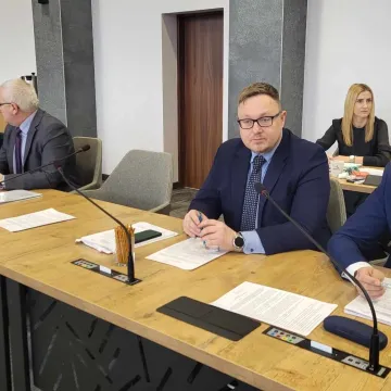 Miejscy radni przyjęli zmiany w budżecie. Co zaplanowano?