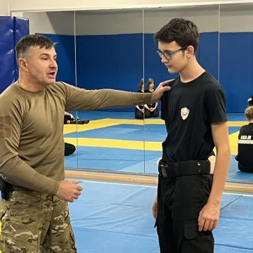 Zajęcia z samoobrony klasy mundurowej z Mechanika