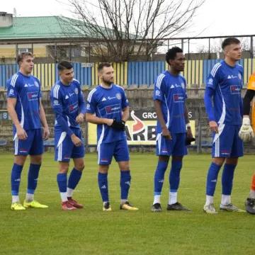 Lider nie zawiódł. RKS pewnie wygrywa z Omegą Kleszczów