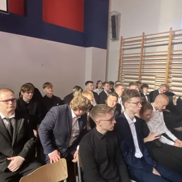 Elektryk pożegnał absolwentów. Teraz czas na maturę