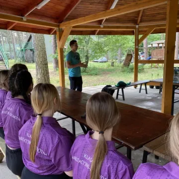 Klasy mundurowe rywalizowały na biwaku w Białym Brzegu