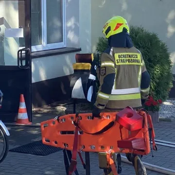 Ewakuacja ZSP 1 w Radomsku. Był pożar, strzały i osoby ranne