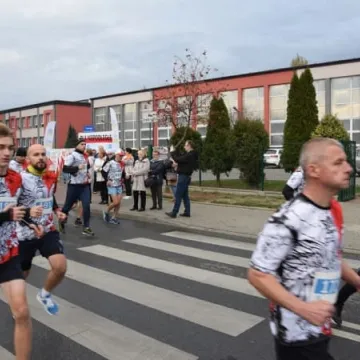 Pobiegli i uczcili rocznicę odzyskania niepodległości 