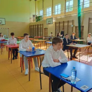 Rozpoczynają się egzaminy ósmoklasisty