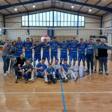 Awans! Awans! METPRIM Volley Radomsko w II lidze siatkówki!