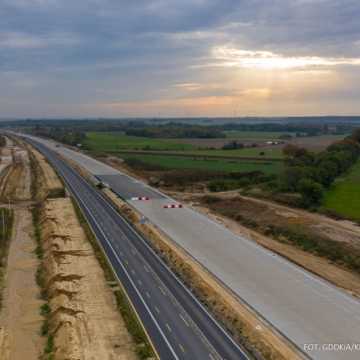 Nowy odcinek A1 w pobliżu Radomska już służy kierowcom