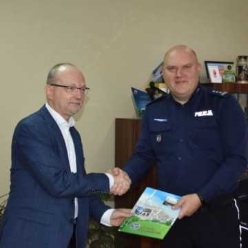Dodatkowe patrole policji na terenie gminy Kamieńsk