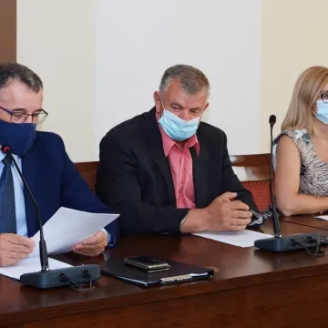 Jakie koszty generuje koronawirus w powiatowej służbie zdrowia?