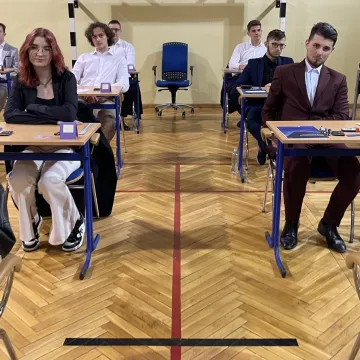Drugi dzień matury 2024. Dziś maturzyści mierzą się z matematyką