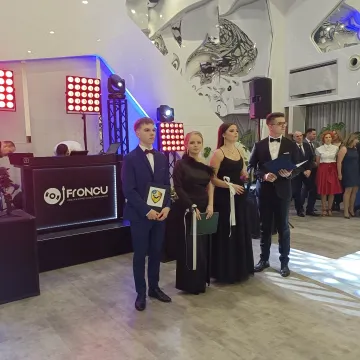 Studniówka 2024: bal maturzystów radomszczańskiego „mechanika”