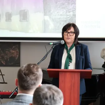 W Radomsku oddano hołd bohaterom. Był apel i salwa honorowa