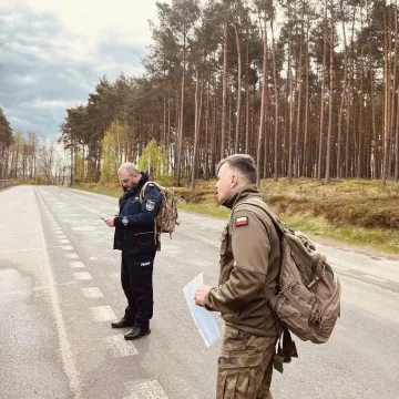 Manewry klas mundurowych ZSP 1 w Radomsku