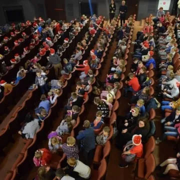 Spektakl na mikołajki w Miejskim Domu Kultury 