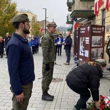 Radomsko uczciło 106. rocznicę odzyskania przez Polskę niepodległości