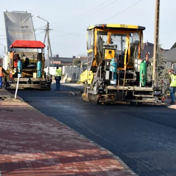 Piotrków Tryb.: Zalesicka już z asfaltem