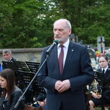 W Bąkowej Górze upamiętniono zamordowanych żołnierzy KWP