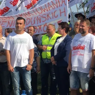 Pikieta przed siedzibą JYSK w obronie pracownika