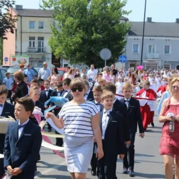 Procesje przemierzyły ulice