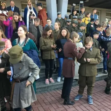 Happening Teatru Źródło „Z Niepodległą w sercu”