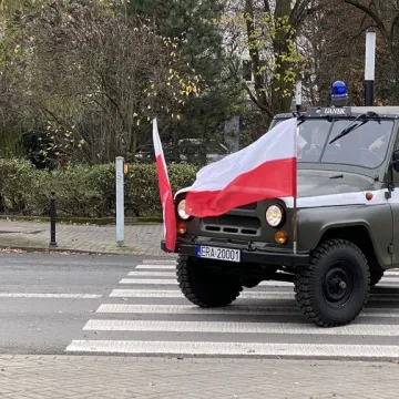 Zabytkowe pojazdy przejechały ulicami Radomska
