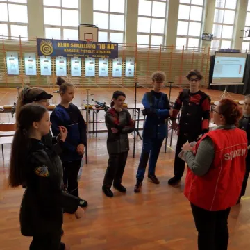 Strzeleckie sukcesy zawodników OKSS „10-tka”