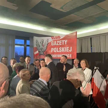 Tłumy na spotkaniu z Przemysławem Czarnkiem w Radomsku