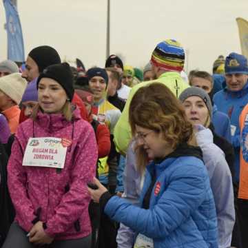 [WIDEO] Glinianki parkRUN w Radomsku. Bieg dla zdrowia i WOŚP 2025