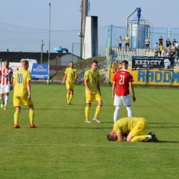 RKS przegrywa na własnym stadionie z Pogonią Grodzisk