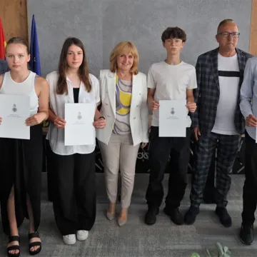 W Radomsku wręczono stypendia za osiągnięcia sportowe