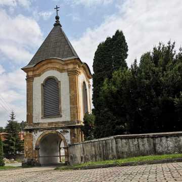 Straty po burzy w klasztorze w Wielgomłynach