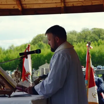 W Bąkowej Górze upamiętniono zamordowanych żołnierzy KWP