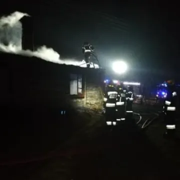 Pożar pustostanu w gminie Wielgomłyny