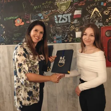 Zakończenie stażu uczniów ZSE z certyfikatami