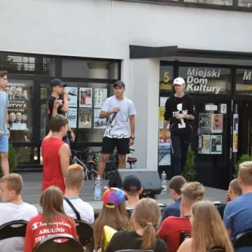 Koncert Enter Crvsh na zakończenie lata