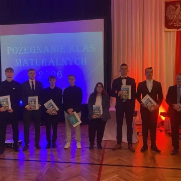 Elektryk pożegnał absolwentów. Teraz czas na maturę