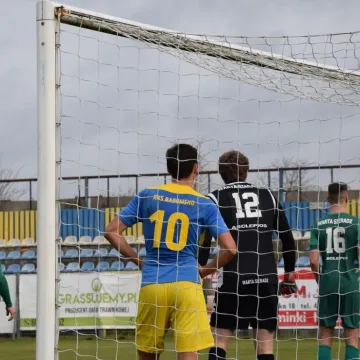Hit jesieni na remis RKS Radomsko – Warta Sieradz 0:0