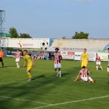 RKS przegrywa na własnym stadionie z Pogonią Grodzisk