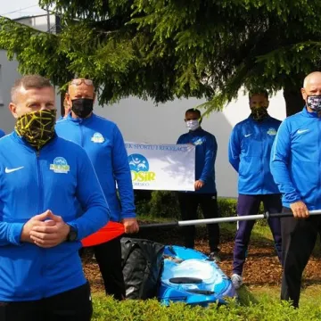 Radomszczanin przepłynie Wisłę, by pomóc koledze