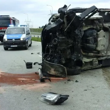 Wypadek na A1 w gminie Ładzice. Zderzyły się dwa pojazdy