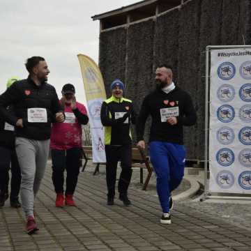 [WIDEO] Glinianki parkRUN w Radomsku. Bieg dla zdrowia i WOŚP 2025