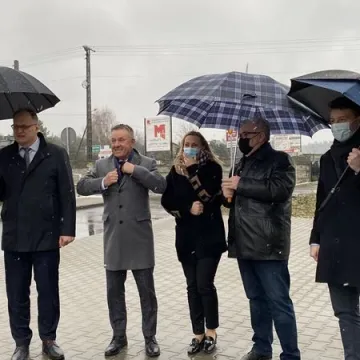 Wicewojewoda na otwarciu Starej Drogi w Radomsku