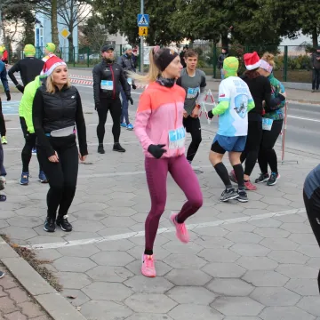 Radomsko: Ponad 200 zawodników w biegu „Szansa Na 5”