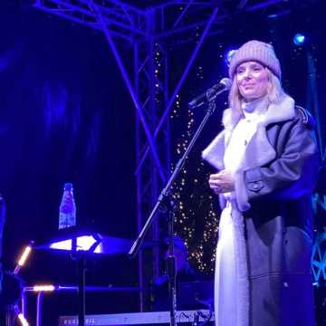 [WIDEO] Halina Mlynkova na Jarmarku Bożonarodzeniowym w Radomsku