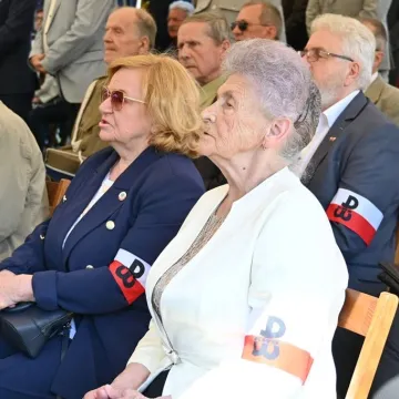 W Bąkowej Górze upamiętniono zamordowanych żołnierzy KWP