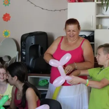 Piknik integracyjny dzieci i seniorów RUTW SAN