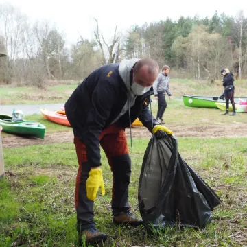 ERA Travel wspiera akcję „Sprzątanie Brzegów Warty - od źródeł do ujścia”
