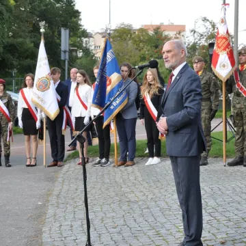 W Radomsku upamiętniono 77. rocznicę utworzenia KWP