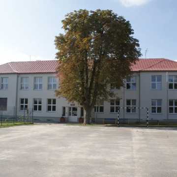 Szkoła w Gidlach przeszła termomodernizację