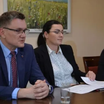 Spełniono deklarację podwyżki wynagrodzeń dla rodzin zastępczych