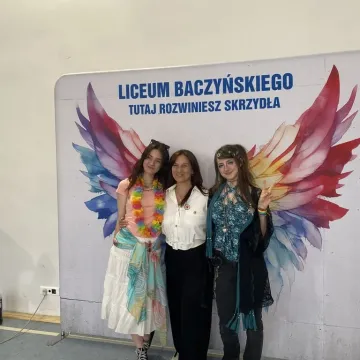 Dzień Owarty w II LO w Radomsku. Ósmoklasiści poznali szkołę od środka